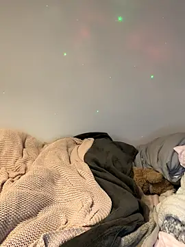 Snapshot of SashaMaexox chatting on 10-31-25, 06:53 SashaMaexox online show from 10-31-25, 06:53