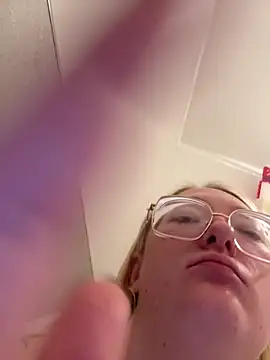 Snapshot of SashaMaexox chatting on 12-03-25, 06:39 SashaMaexox online show from 12-03-25, 06:39