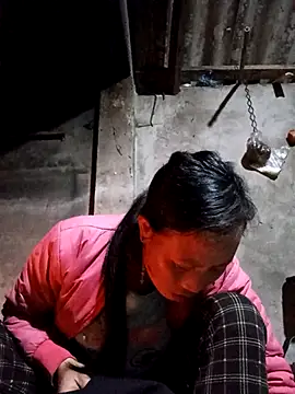 Snapshot of jerry-xx chatting on 12-17-25, 11:38 jerry-xx online show from 12-17-25, 11:38