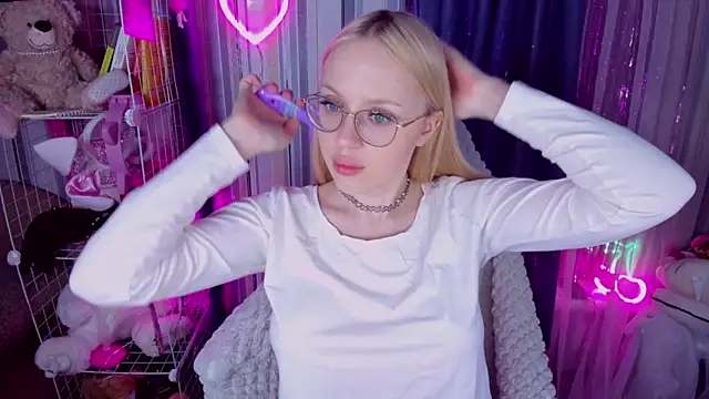 CeaneLino online show from 04-06-26, 04:19