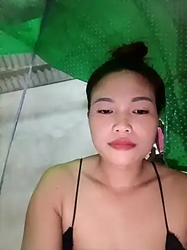 Snapshot of Rabbit-small chatting on 10-16-25, 08:43 Rabbit-small online show from 10-16-25, 08:43