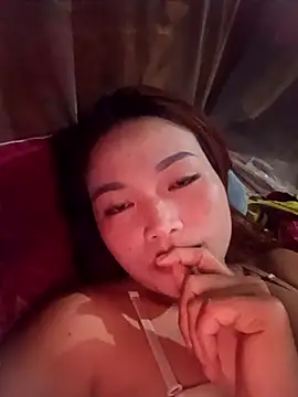 Snapshot of Rabbit-small chatting on 11-17-25, 01:06 Rabbit-small online show from 11-17-25, 01:06