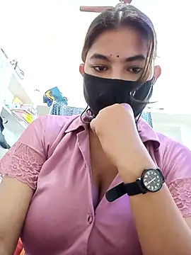 Hot radhaji online show from 04-05-26, 12:30