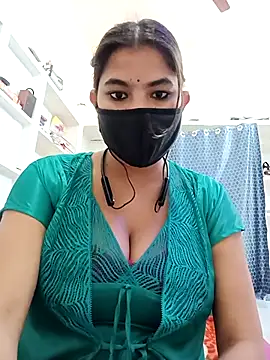 Hot radhaji online show from 04-13-26, 03:28