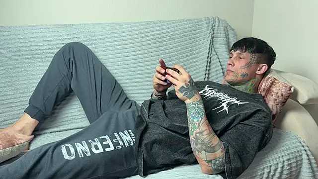 Anubisgods online show from 04-25-26, 01:41