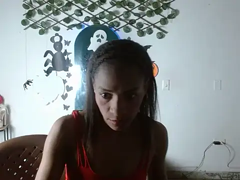 Snapshot of Melani_ebony chatting on 10-14-25, 12:28 Melani ebony online show from 10-14-25, 12:28