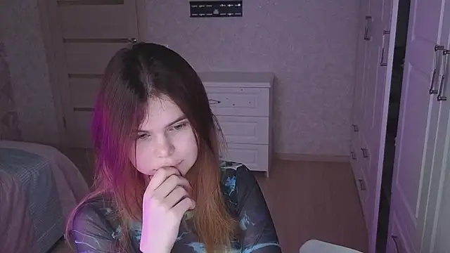 EricaThompson online show from 10-30-25, 12:39