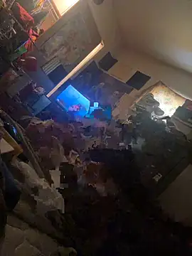 Snapshot of daddysway123 chatting on 12-16-25, 07:52 daddysway123 online show from 12-16-25, 07:52