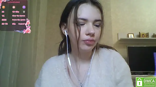 Snapshot of CeyaLier chatting on 05-19-26, 06:25 CeyaLier online show from 05-19-26, 06:25