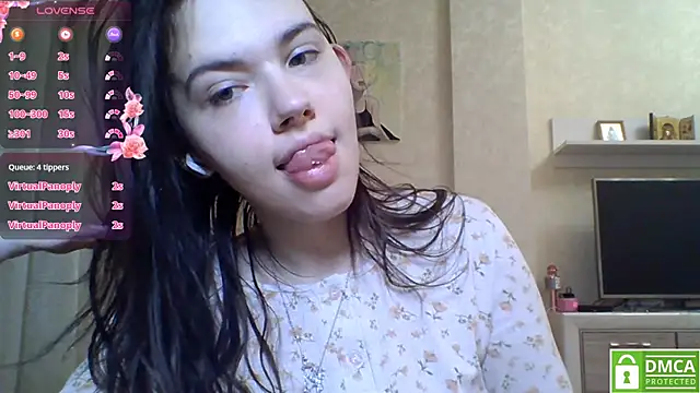 CeyaLier online show from 06-25-26, 07:40