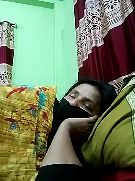 Snapshot of Megla879 chatting on 11-13-25, 03:55 Megla879 online show from 11-13-25, 03:55