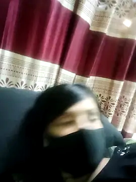 Snapshot of Megla879 chatting on 11-23-25, 12:38 Megla879 online show from 11-23-25, 12:38