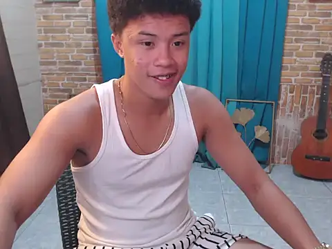 ur naughtyboy patrick online show from 12-04-25, 01:53