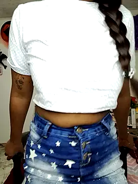 vannesitha25 online show from 11-15-25, 02:35