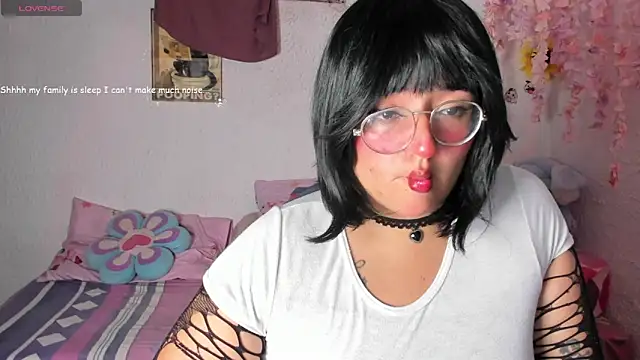 Emilycollei online show from 01-08-26, 02:47