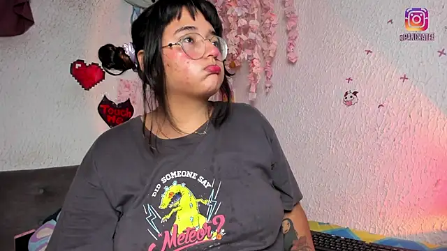 Emilycollei online show from 04-07-26, 04:13