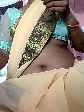 Sexy Riya Bhabhi online show from 10-08-25, 03:53