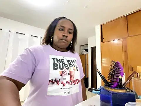 NaomiGrace  online show from 10-11-25, 12:15