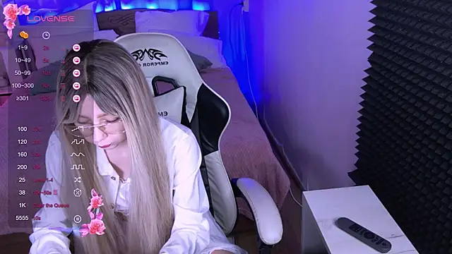 sofiisun online show from 10-24-25, 04:09