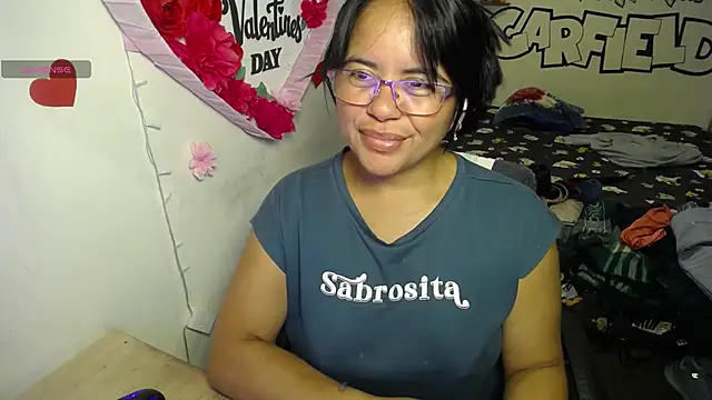 Miss  kendra  online show from 06-22-26, 12:45