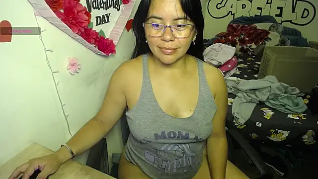 Miss  kendra  online show from 06-24-26, 12:53