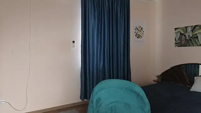 Snapshot of Mirabelle_Velvet chatting on 11-11-25, 07:19 Mirabelle Velvet online show from 11-11-25, 07:19