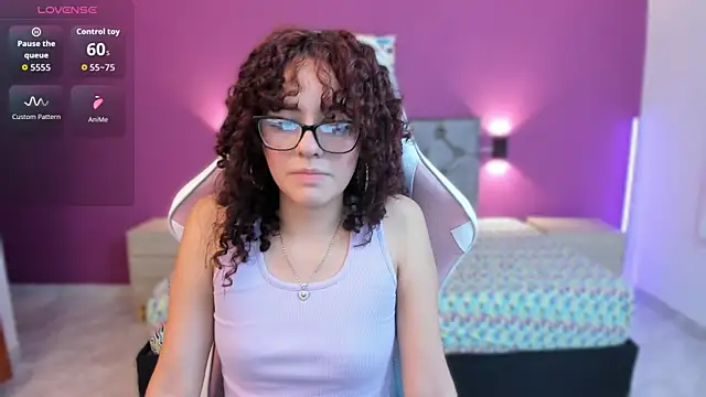 Dulcee Gaby online show from 04-21-26, 07:28