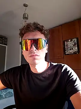 Kaeell online show from 10-14-25, 03:13