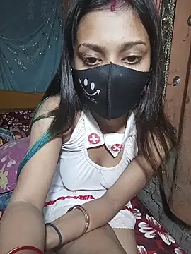 Snapshot of Stripchatdolly chatting on 10-31-25, 08:54 Stripchatdolly online show from 10-31-25, 08:54