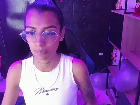 KarlaSlutSkinny   online show from 03-31-26, 08:31