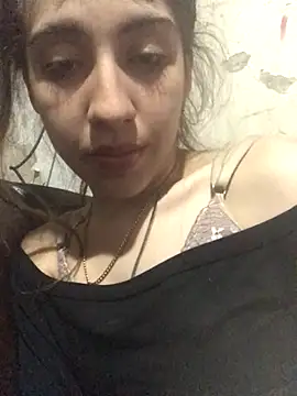 Snapshot of tina201 chatting on 10-09-25, 08:12 tina201 online show from 10-09-25, 08:12