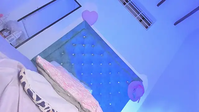 ChocoBunny1 online show from 04-11-26, 07:45