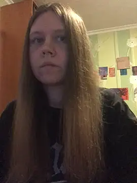 LunaVirelle online show from 04-19-26, 08:33