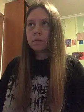 LunaVirelle online show from 04-23-26, 08:00