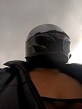 Scarlet Aura online show from 11-29-25, 08:34