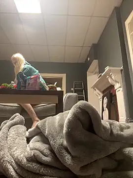 lexuslover687 online show from 04-26-26, 07:50