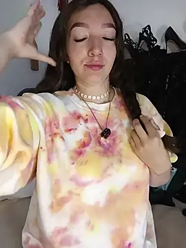 Lucy colee online show from 03-18-26, 04:43