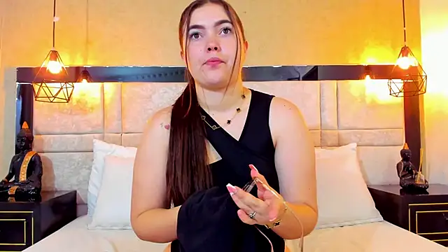 Snapshot of RousseWalker chatting on 11-06-25, 12:28 RousseWalker online show from 11-06-25, 12:28