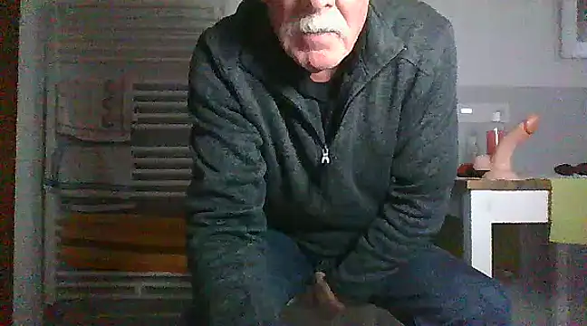 Snapshot of super-snoopy chatting on 01-12-25, 03:14 super-snoopy online show from 01-12-25, 03:14