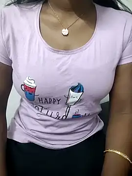 Snapshot of Tamilmallu-duskygirl03 chatting on 11-15-25, 05:42 Tamilmallu-duskygirl03 online show from 11-15-25, 05:42