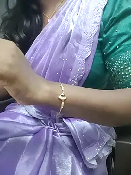 Snapshot of Tamilmallu-duskygirl03 chatting on 11-24-25, 05:45 Tamilmallu-duskygirl03 online show from 11-24-25, 05:45