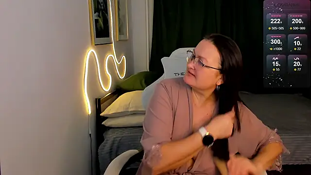 hottyannaa online show from 02-17-26, 02:41