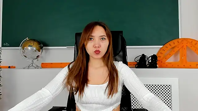 AnnaJonson online show from 11-12-25, 03:07