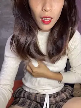 Snapshot of hi-hi-zz chatting on 11-29-25, 08:06 hi-hi-zz online show from 11-29-25, 08:06