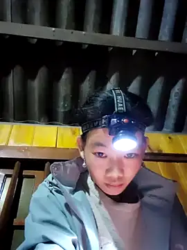 gio-thu online show from 11-18-25, 06:12