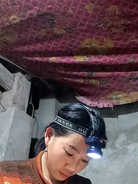 gio-thu online show from 02-22-26, 02:48