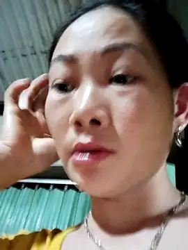 Snapshot of gio-thu chatting on 05-16-26, 01:32 gio-thu online show from 05-16-26, 01:32