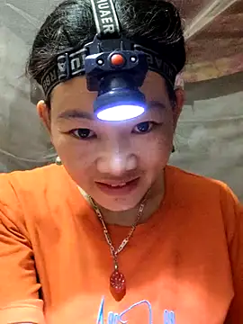 Snapshot of gio-thu chatting on 06-21-26, 03:09 gio-thu online show from 06-21-26, 03:09
