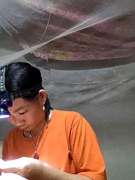 Snapshot of gio-thu chatting on 06-21-26, 03:14 gio-thu online show from 06-21-26, 03:14
