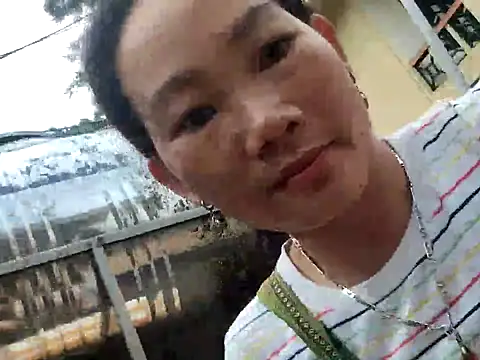 Snapshot of gio-thu chatting on 06-27-26, 02:05 gio-thu online show from 06-27-26, 02:05